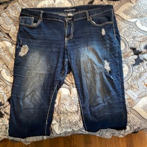GENTLY USED Maurices Plus size Jean Capris Size 22